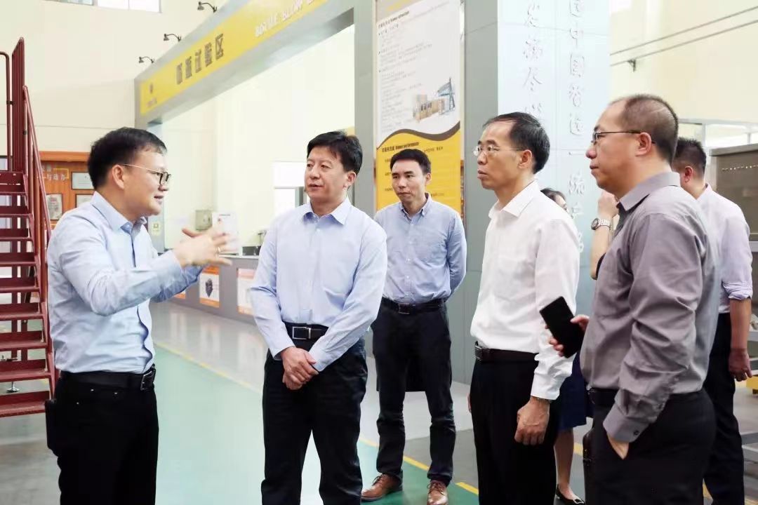 国家发改委政研室孙涛副主任一行莅临拉斯维加斯9888考察调研