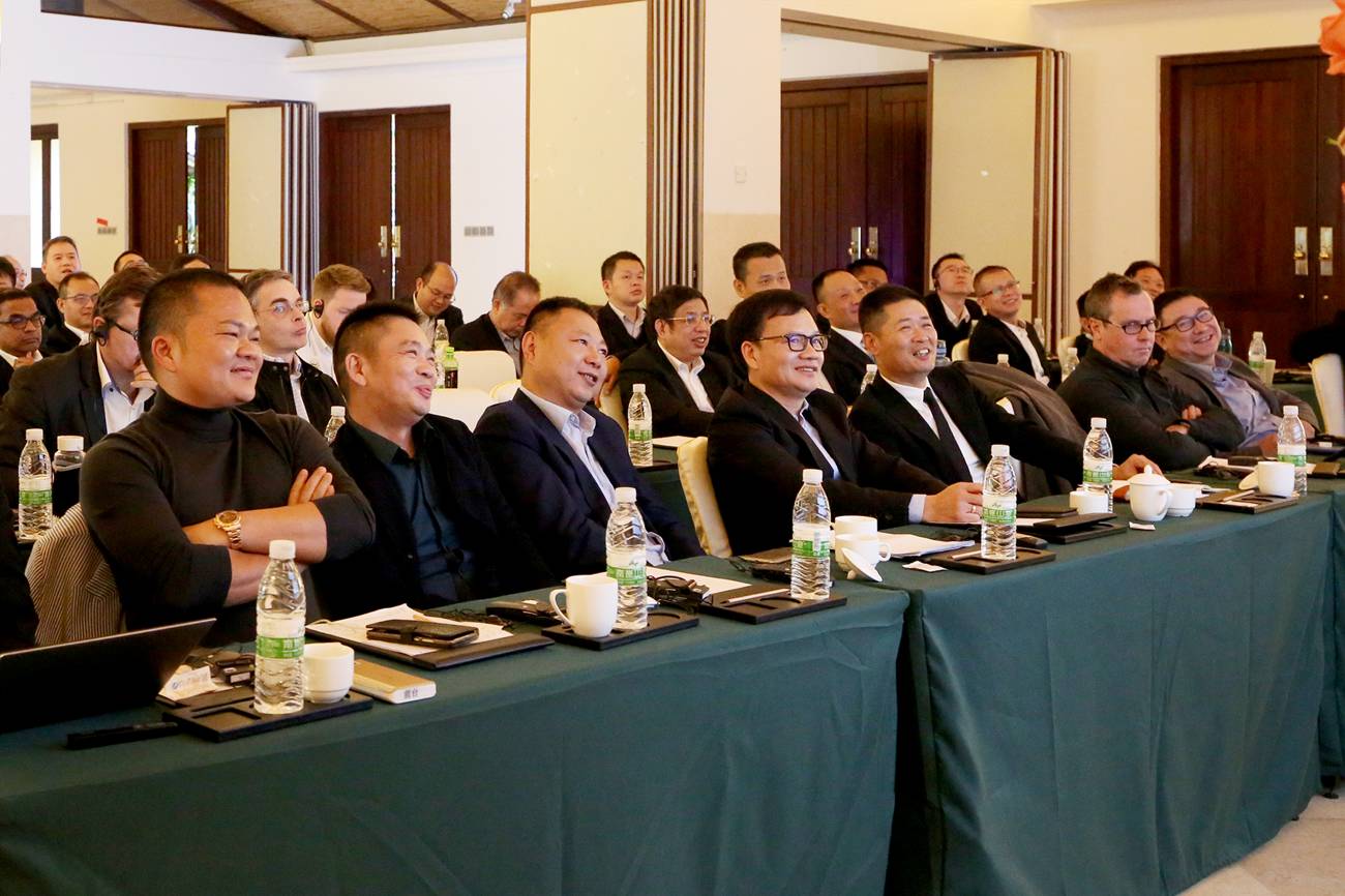 不忘初心，，蓄势而上  ——记2017年拉斯维加斯9888营销总部年会