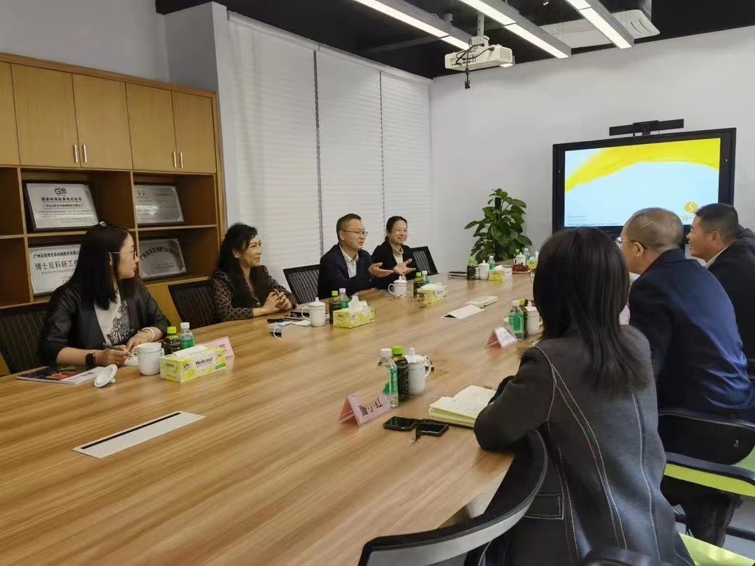 黄埔区委常委、、、统战部部长肖春辉到拉斯维加斯9888走访调研